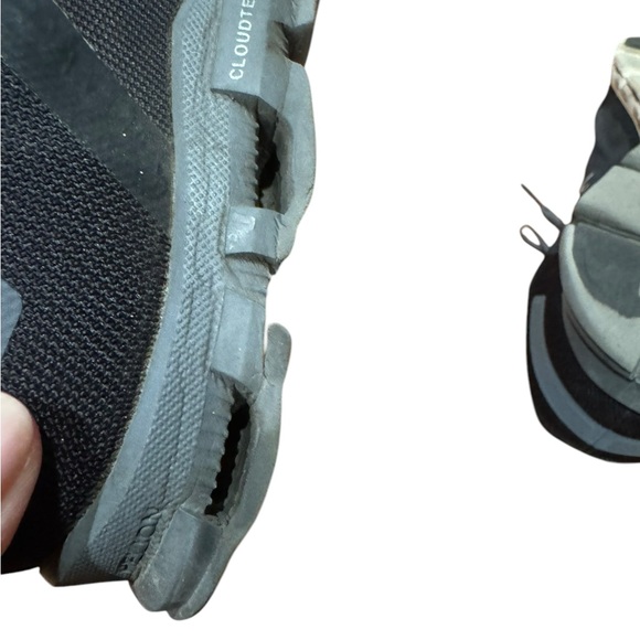 Men’s ON Cloudflow running shoes grey/black size 9. Worn - Picture 7 of 10